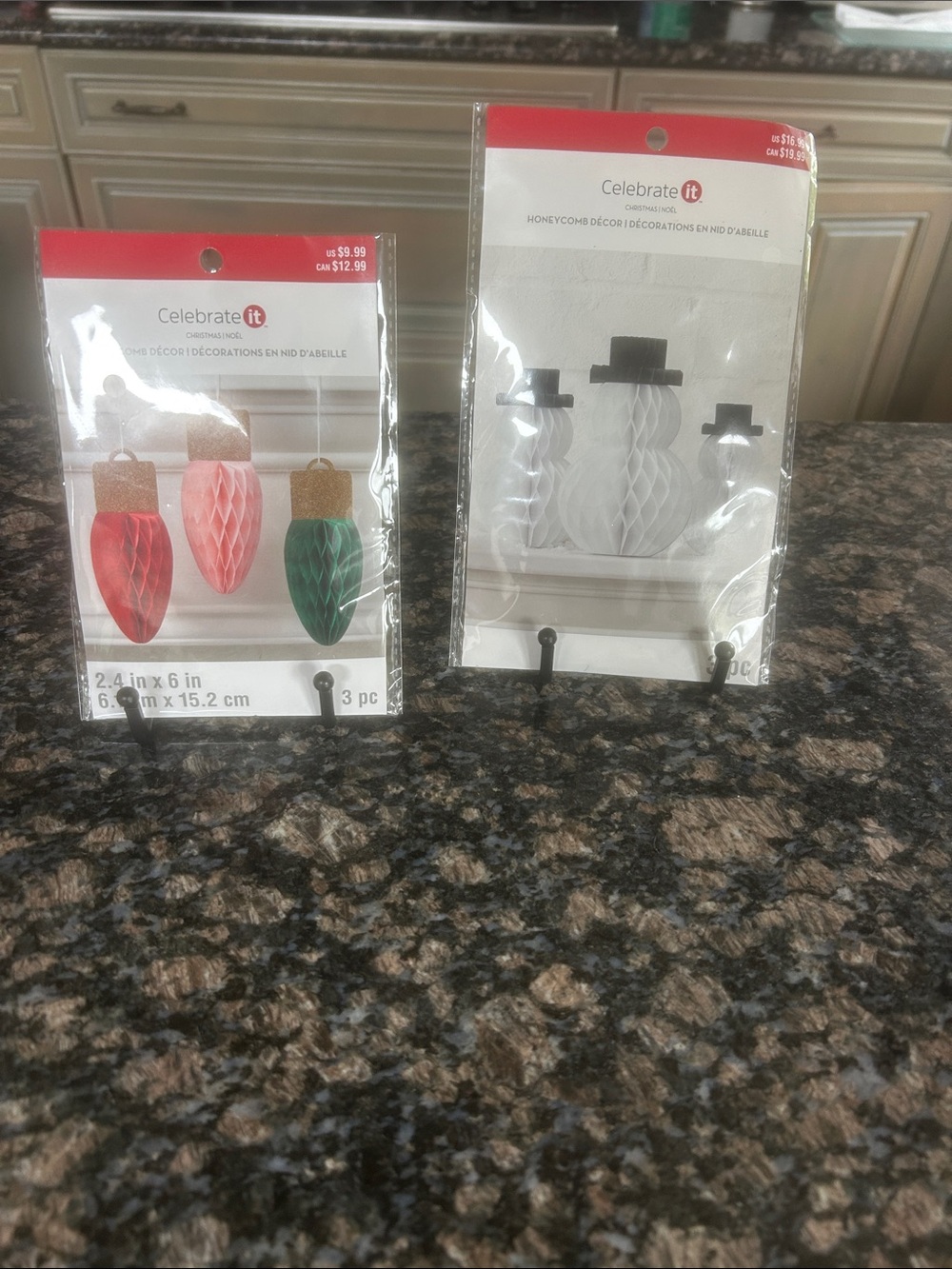 CELEBRATE IT  CHRISTMAS HONEYCOMB DECOR LOT OF 2 NWT